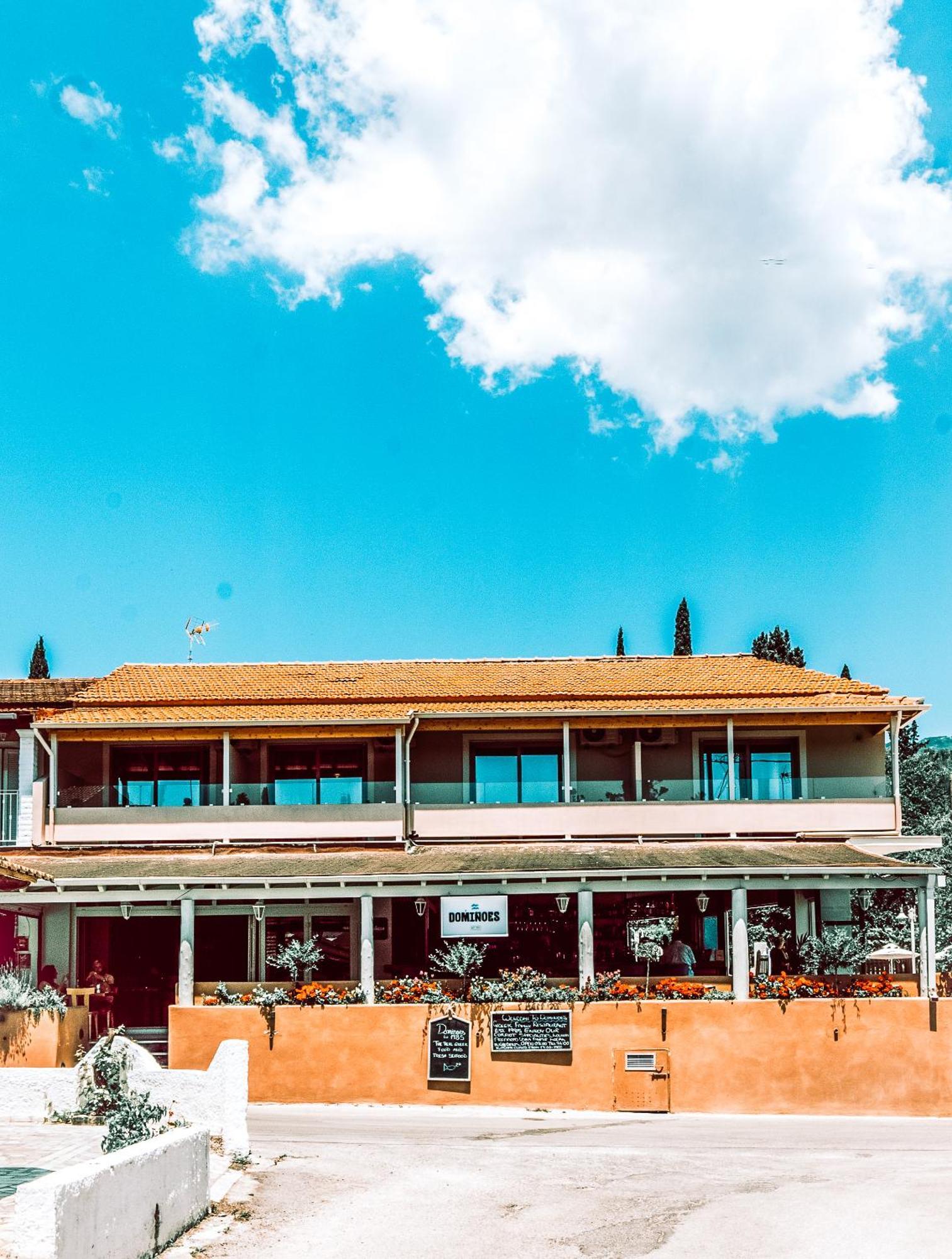 Dominoes Corfu Lejlighedshotel Ypsos Eksteriør billede