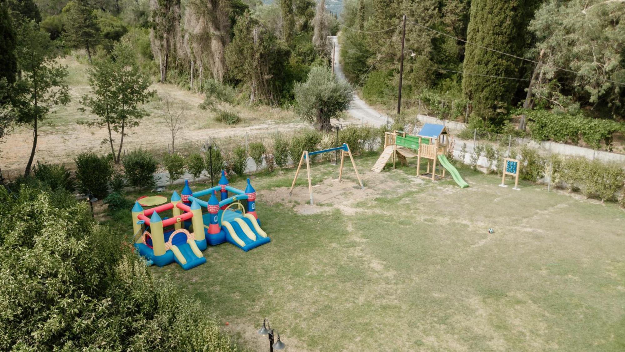 Dominoes Corfu Lejlighedshotel Ypsos Eksteriør billede