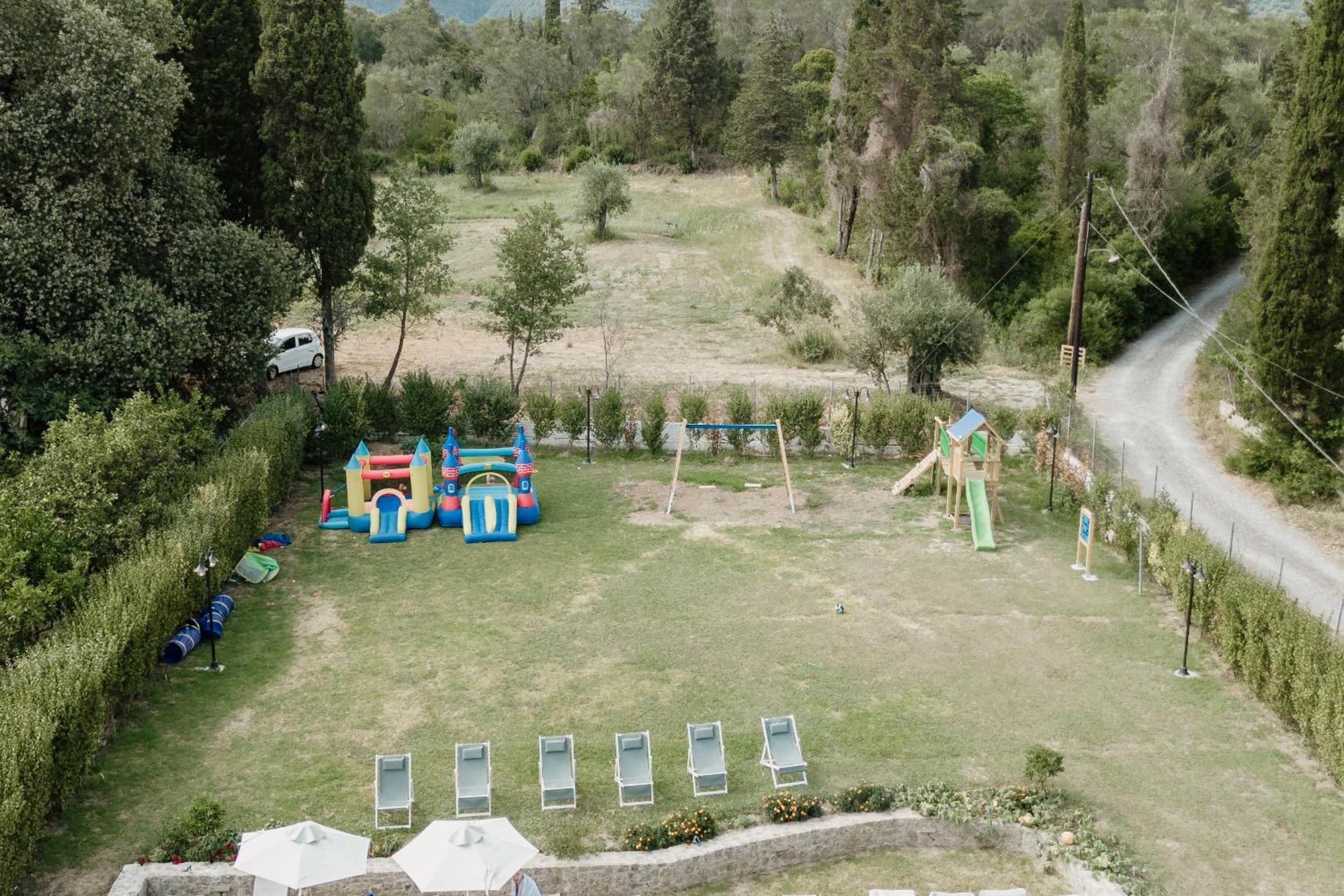 Dominoes Corfu Lejlighedshotel Ypsos Eksteriør billede