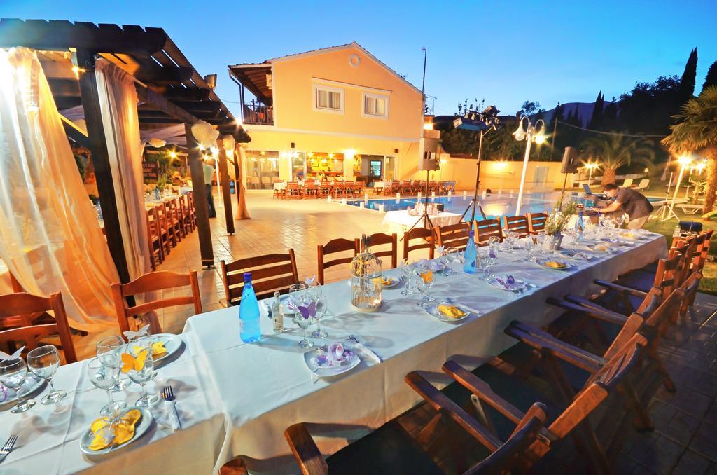 Dominoes Corfu Lejlighedshotel Ypsos Eksteriør billede