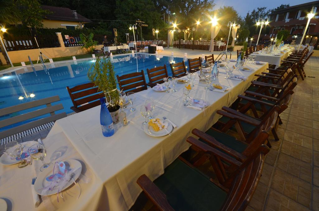 Dominoes Corfu Lejlighedshotel Ypsos Eksteriør billede