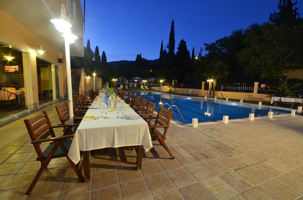 Dominoes Corfu Lejlighedshotel Ypsos Eksteriør billede