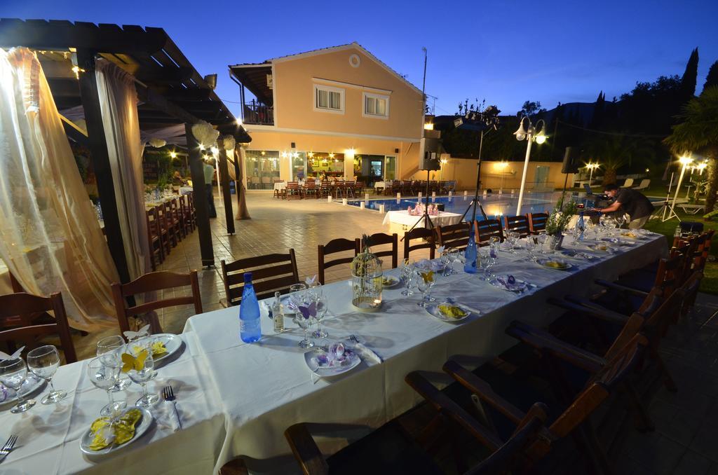 Dominoes Corfu Lejlighedshotel Ypsos Eksteriør billede