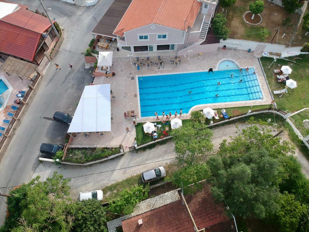 Dominoes Corfu Lejlighedshotel Ypsos Eksteriør billede